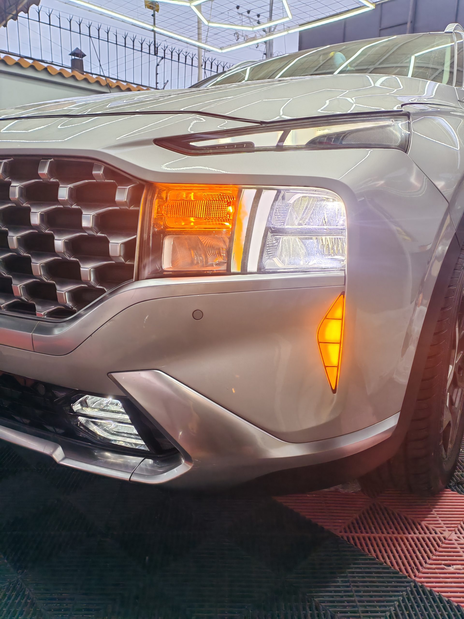 Luz diurna mas direccional Hyundai Santa Fe 2020 al 2022